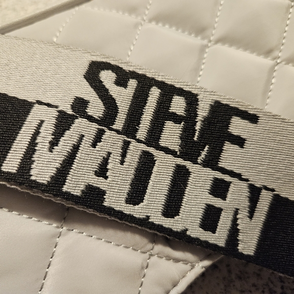 NWT Steve Madden 2 Pc Grey Quilted Convertable Crossbody Women's Bag - Picture 2 of 12